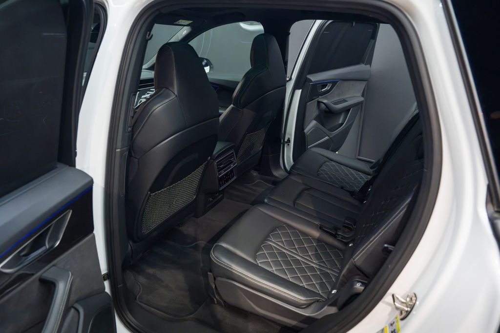 AUDI Q7 50 TDI competition plus*AHK*HU*B&O*PANO*VOLL AUDI Q7 50 TDI competition plus*AHK*HU*B&O*PANO*VOLL