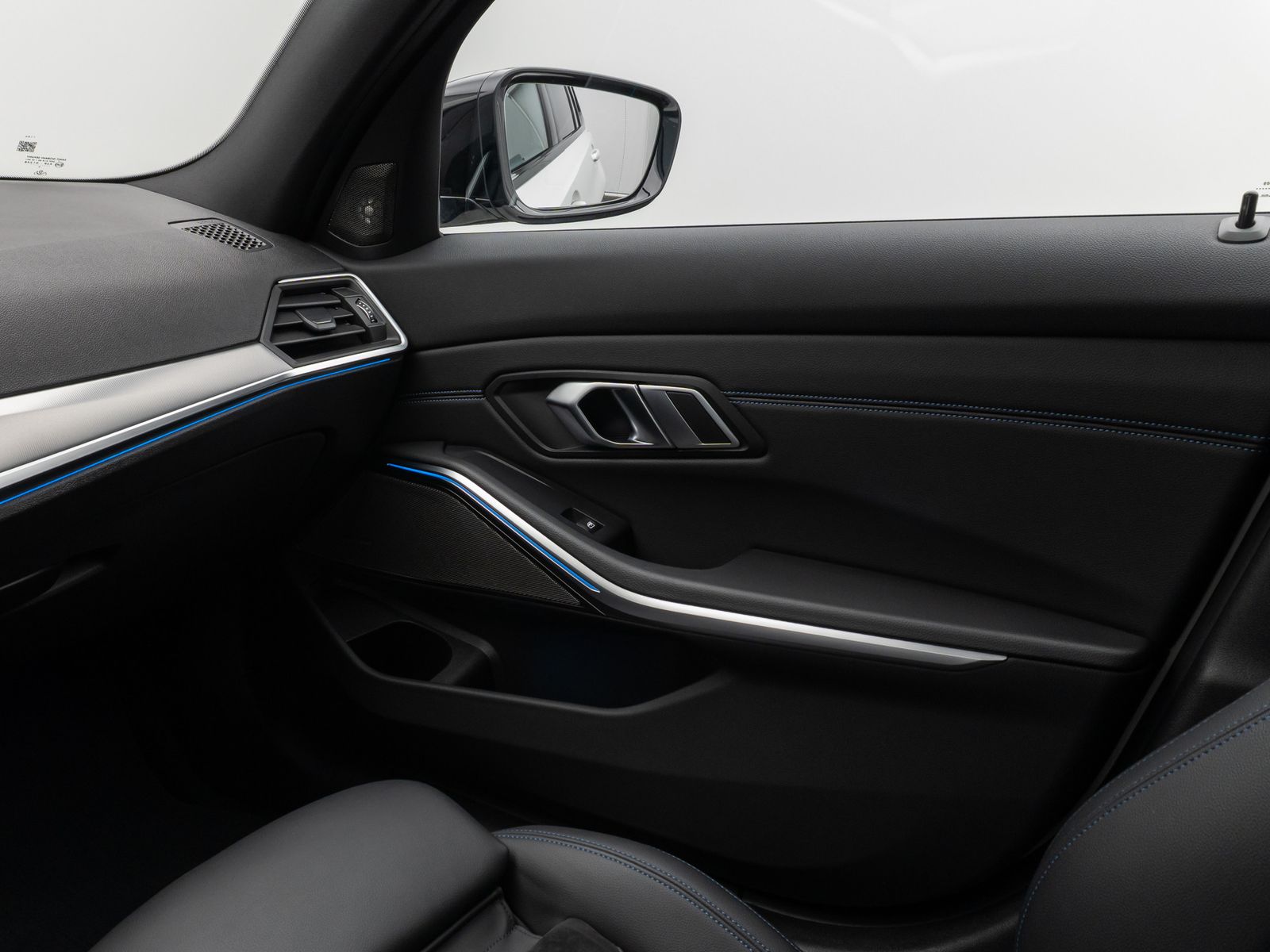 Fahrzeugabbildung BMW 330e M Sport Kamera DAB H/K Geschwind Parkassist
