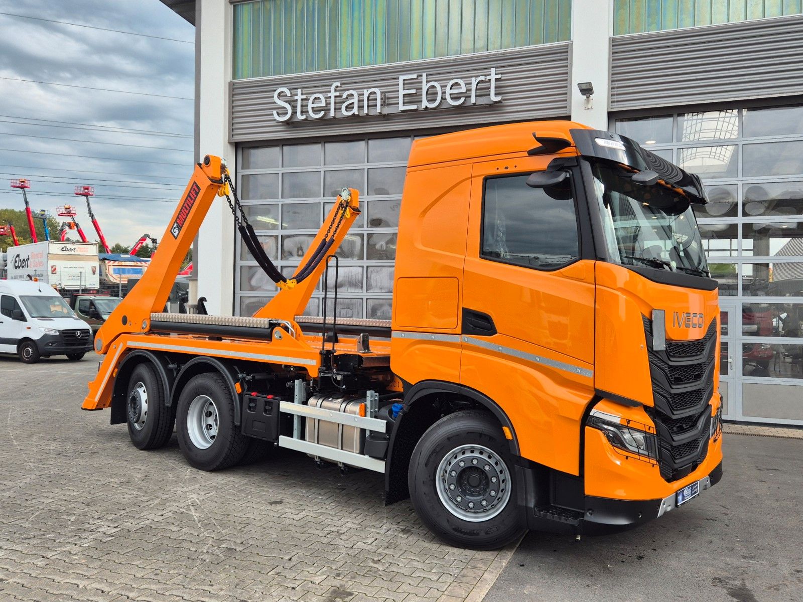 Fahrzeugabbildung Iveco AS280X58Y/ PS ON Hiab FTR18 Funk AHK Bett Cam