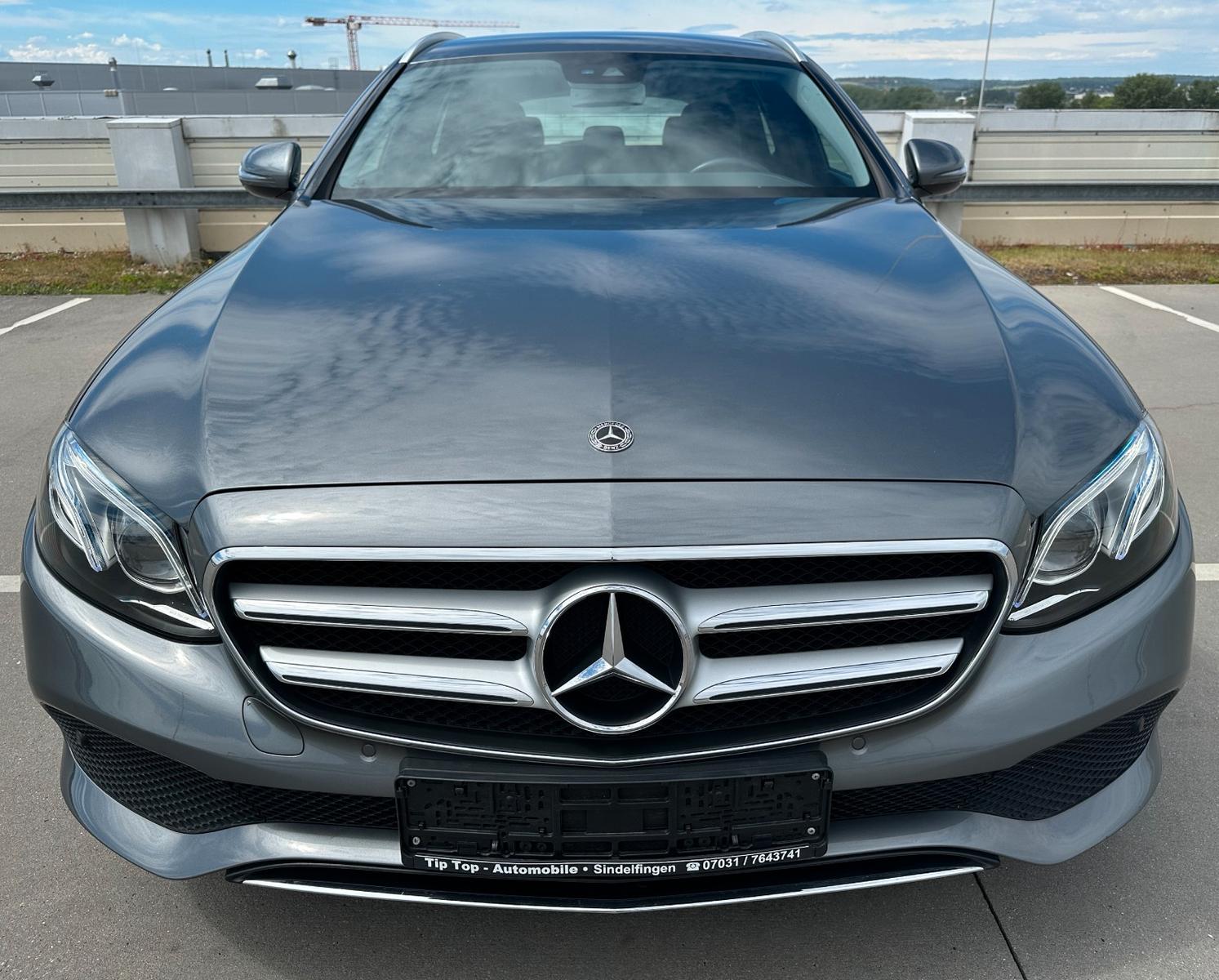 Mercedes-Benz E 220d T-Modell*NAVI*AHK*MULTIBEAM*AVANTGARDE*