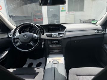 Mercedes E 300 - 9