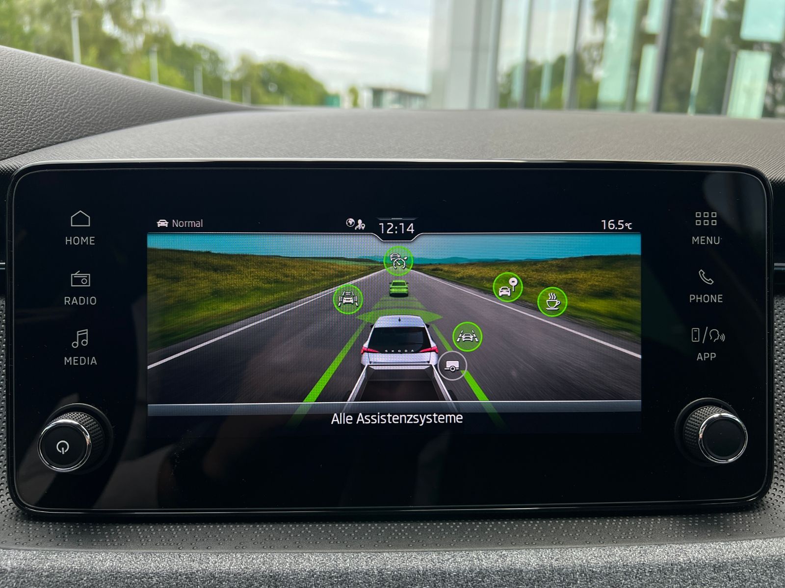 Fahrzeugabbildung SKODA Scala Selection 1.0 TSI DSG *AHK, LED, ACC, Kame