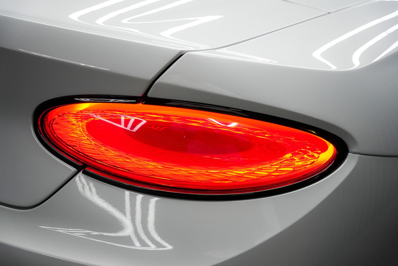 Fahrzeugabbildung Bentley Continental GTC 100years FirstEdition W12 CARBON