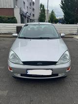 Ford Focus Ghia - Zuverlässiges Schätzchen... - Ford Focus aus 2000: Ghia
