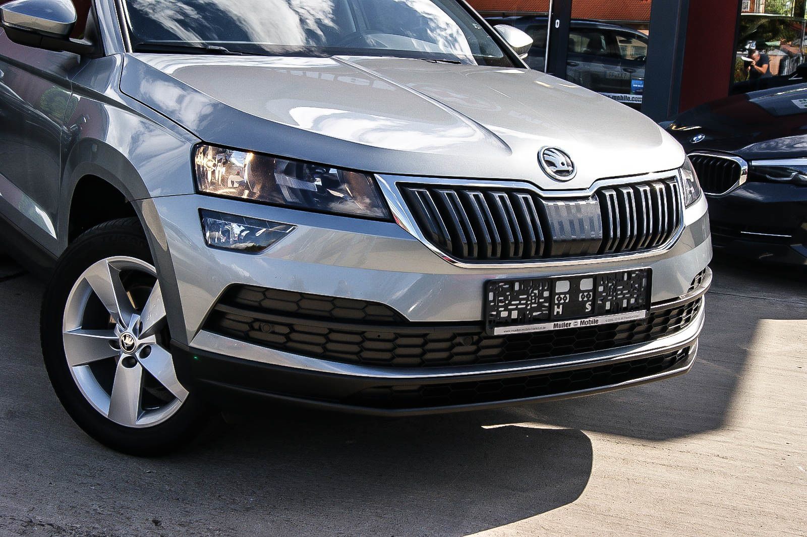 Fahrzeugabbildung SKODA Karoq 1.6 TDI DSG Ambition NAVI ANHÄNGERKUPPLUNG
