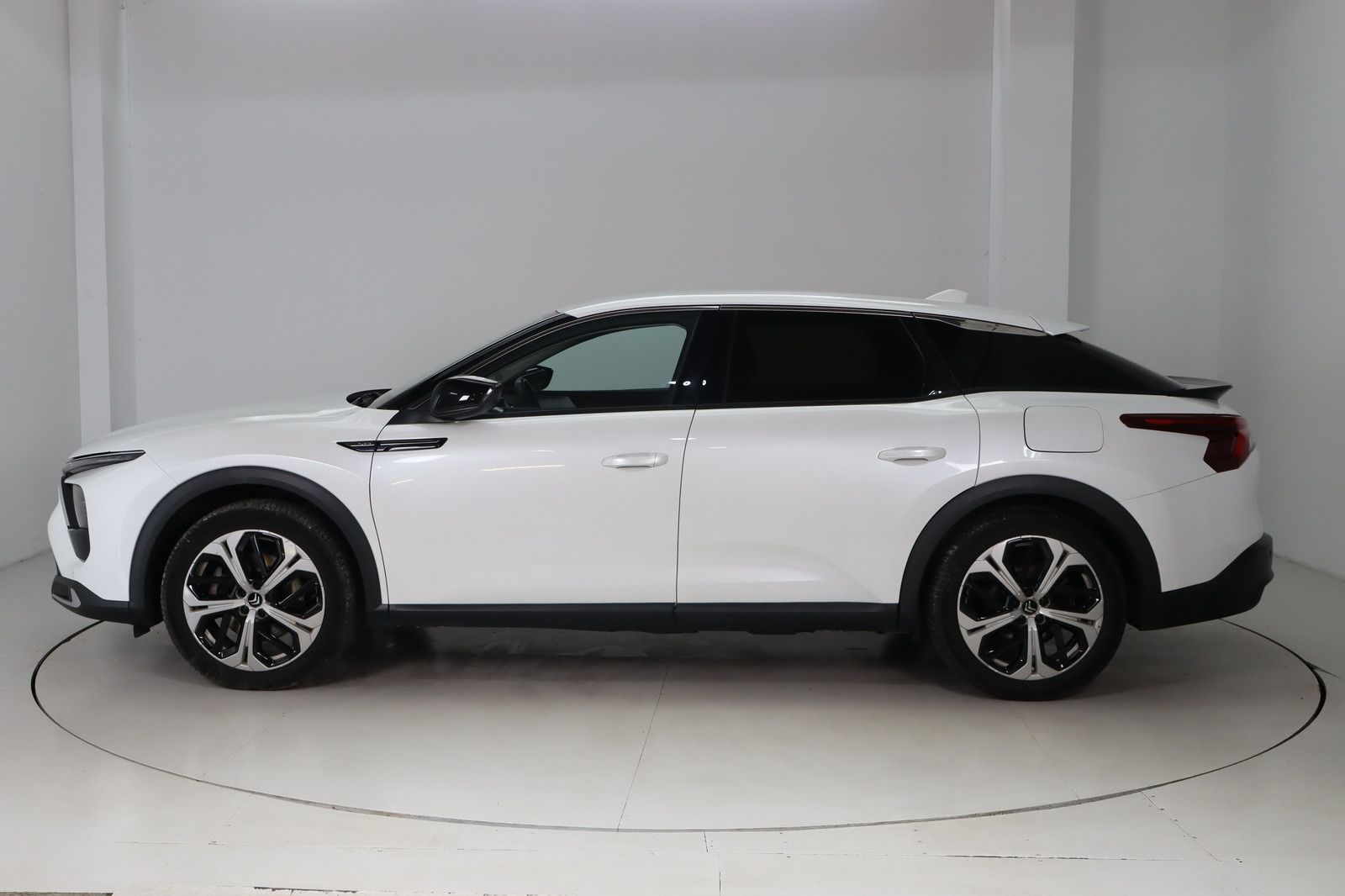 Fahrzeugabbildung Citroën C5 X Feel * LED * Navi * Keyless
