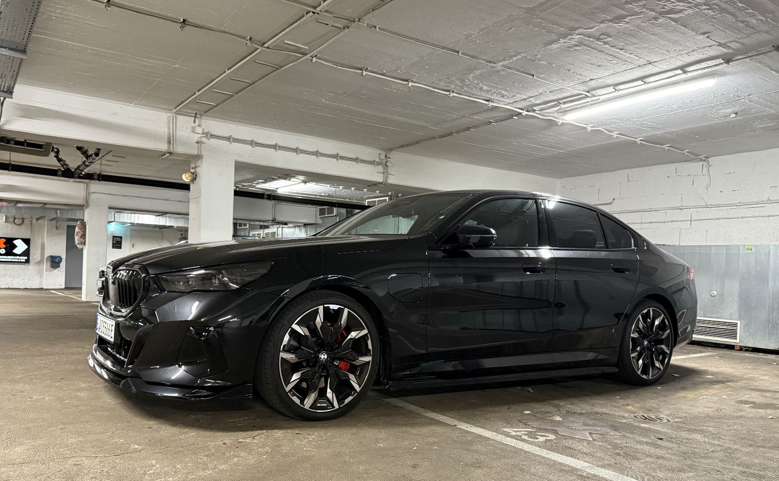 BMW 550e xDrive A -