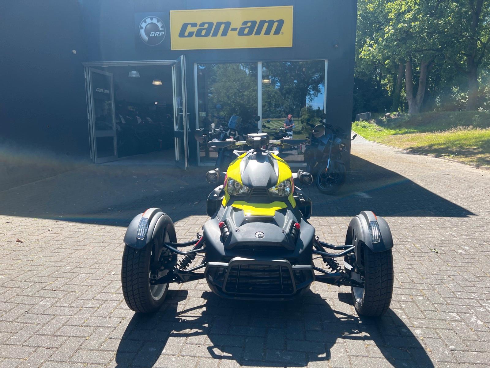 Can-Am Ryker Rally 1. Hand