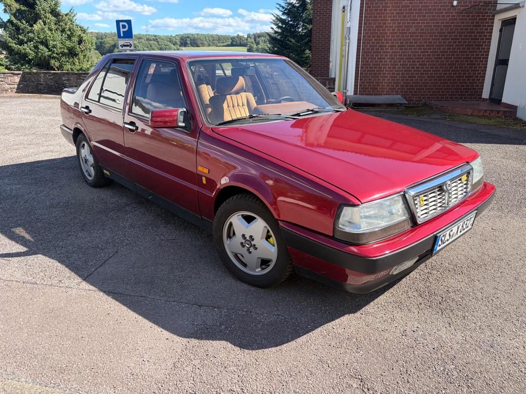 Lancia Thema 8.32 | Ferrari V8 | 205 PS | Kat