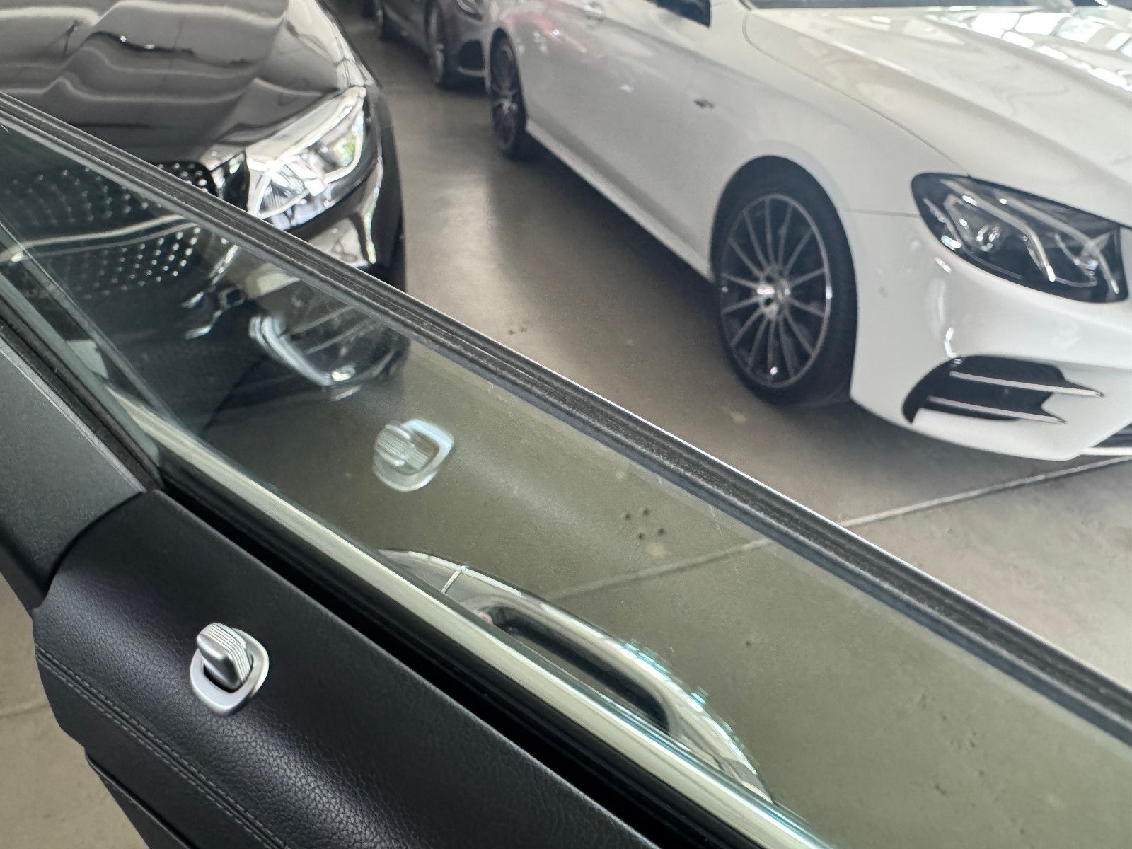 Fahrzeugabbildung Mercedes-Benz S 500 4MATIC LANG PANORAMA BURMESTER 4XSITZKLIMA