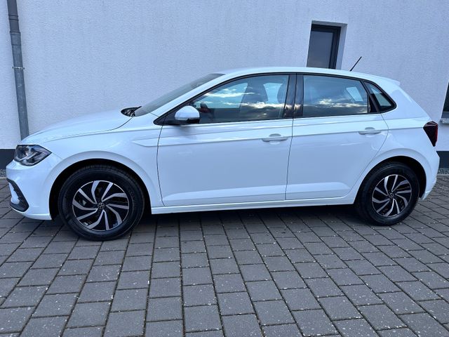 Volkswagen Polo 1.0 TSI DSG Life (LED,PDC,Kam.,SH,Alu,4/80)