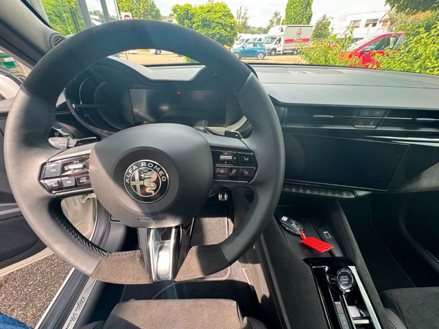 ALFA ROMEO Junior Ibrida 1.2 VGT 48V-Hybrid 107 kW Speciale
