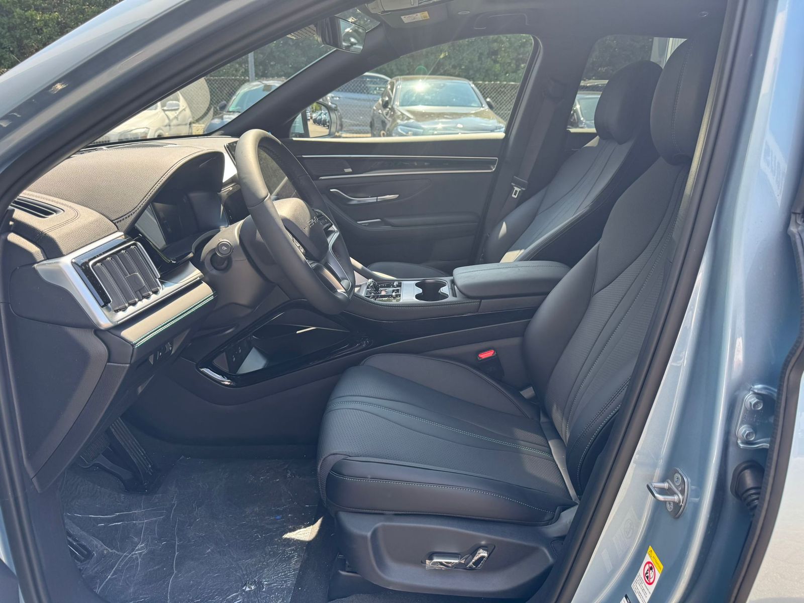 Fahrzeugabbildung BYD SEAL U DM-i PHEV SOFORT VERFÜGBAR PANO+HEAD+NAVI