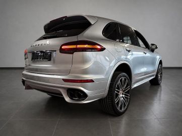 Porsche Cayenne - 7