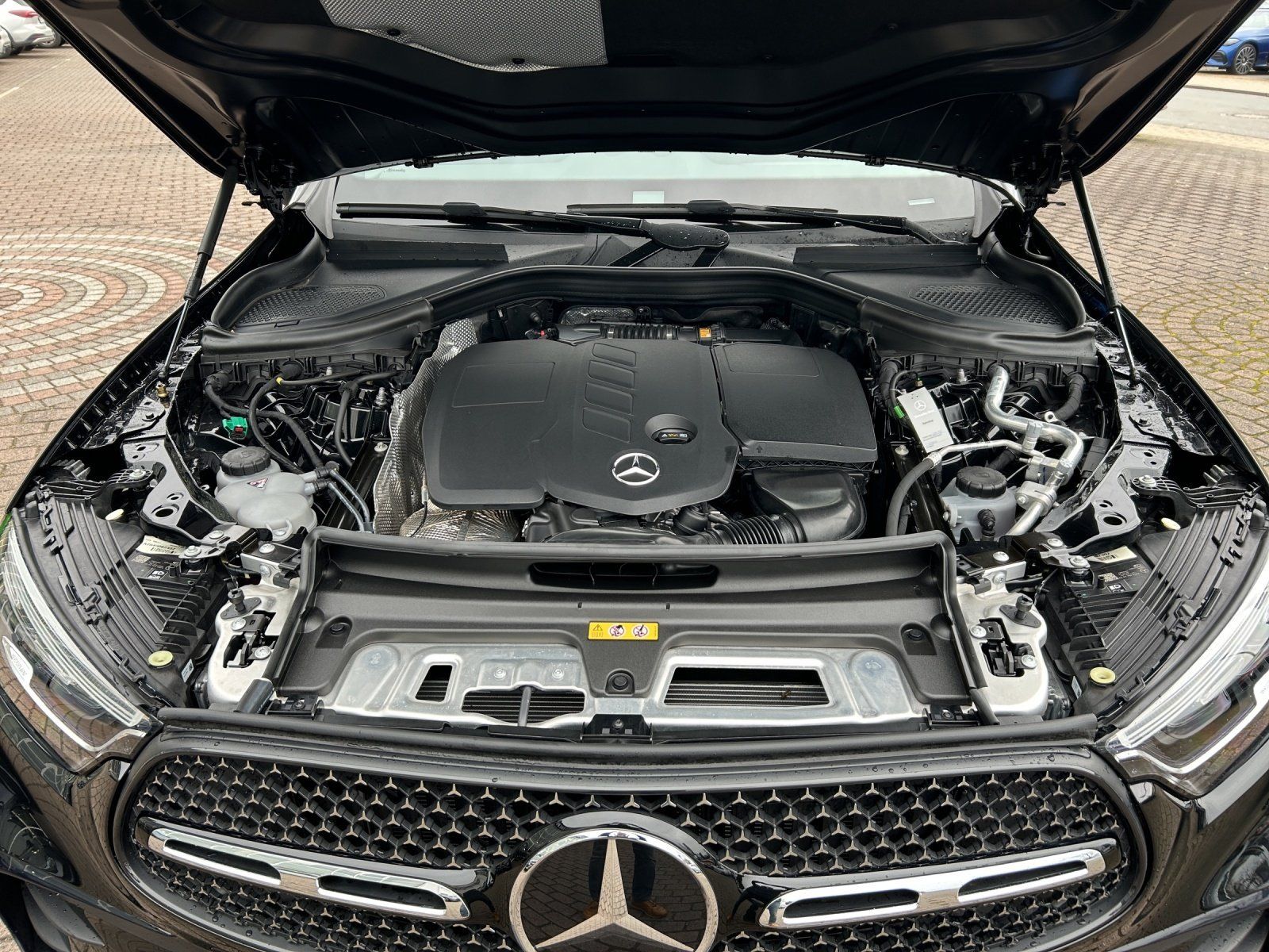 Fahrzeugabbildung Mercedes-Benz GLC300de AMG Premi AIRMATIC Pano AHK Nappa DISTR
