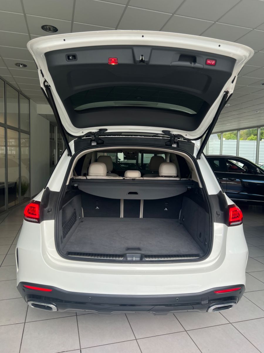 Fahrzeugabbildung Mercedes-Benz GLE 350 d 4Matic AMG Line PANORAMA*AHK*SITZBELÜF
