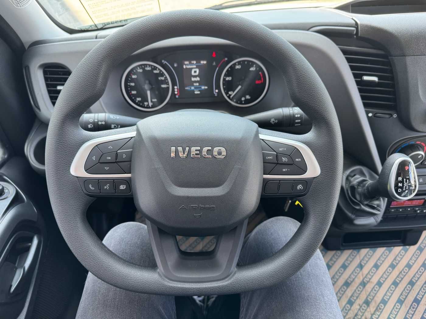 Fahrzeugabbildung Iveco Daily 50C16 HA8 Pritsche+Plane *LBW* 3x
