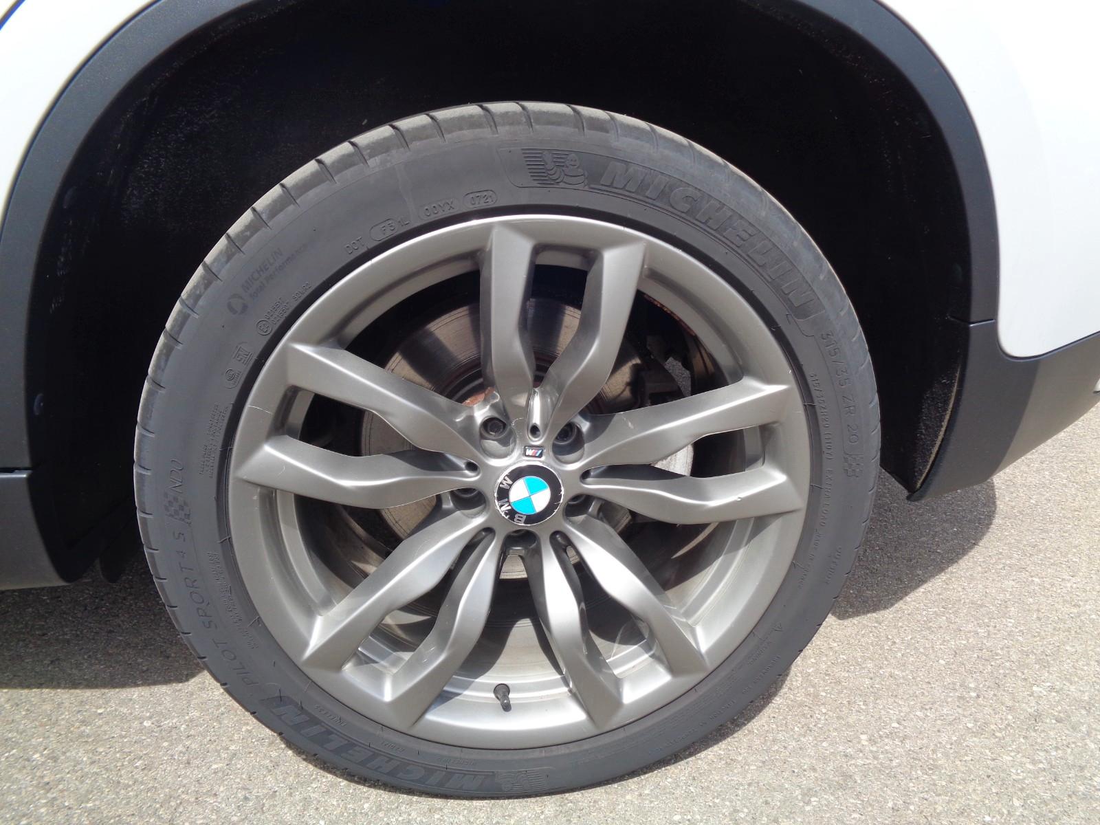 BMW X6 M50d 3.0 6 cyl. 381 ch BVA xDrive / M Sport / Affichage tête haute / Caméra 360° / Sièges ventilés