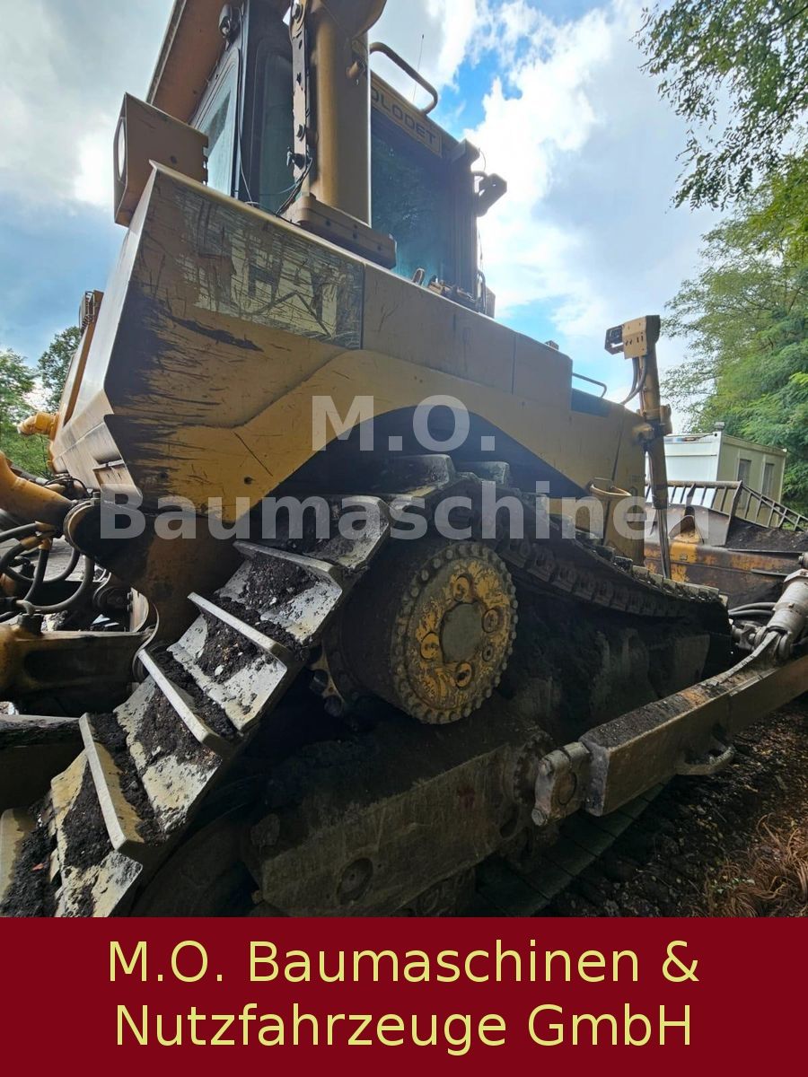 Fahrzeugabbildung CAT D 8 T / Ripper / AC /