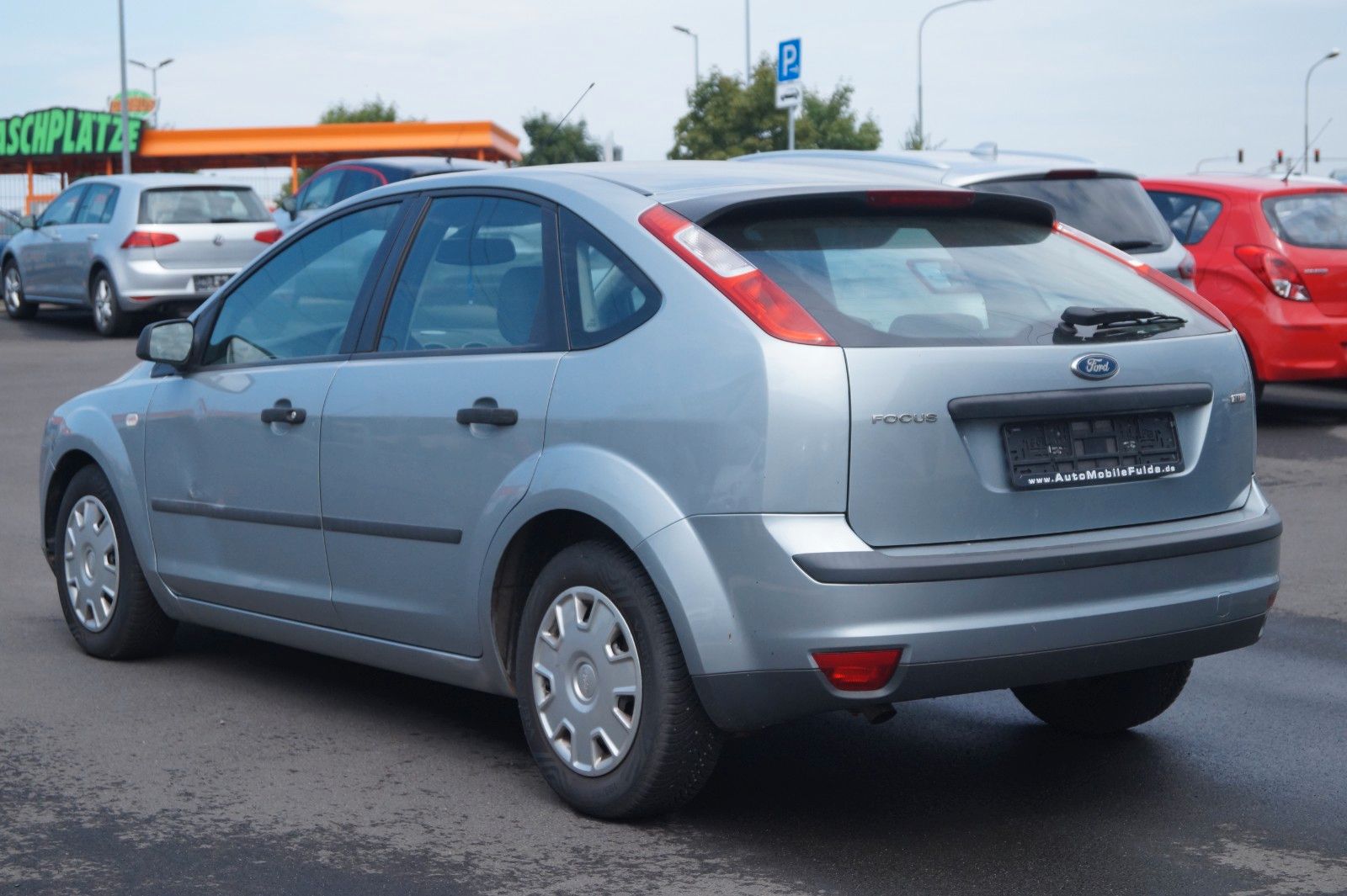 Fahrzeugabbildung Ford Focus Lim. Trend