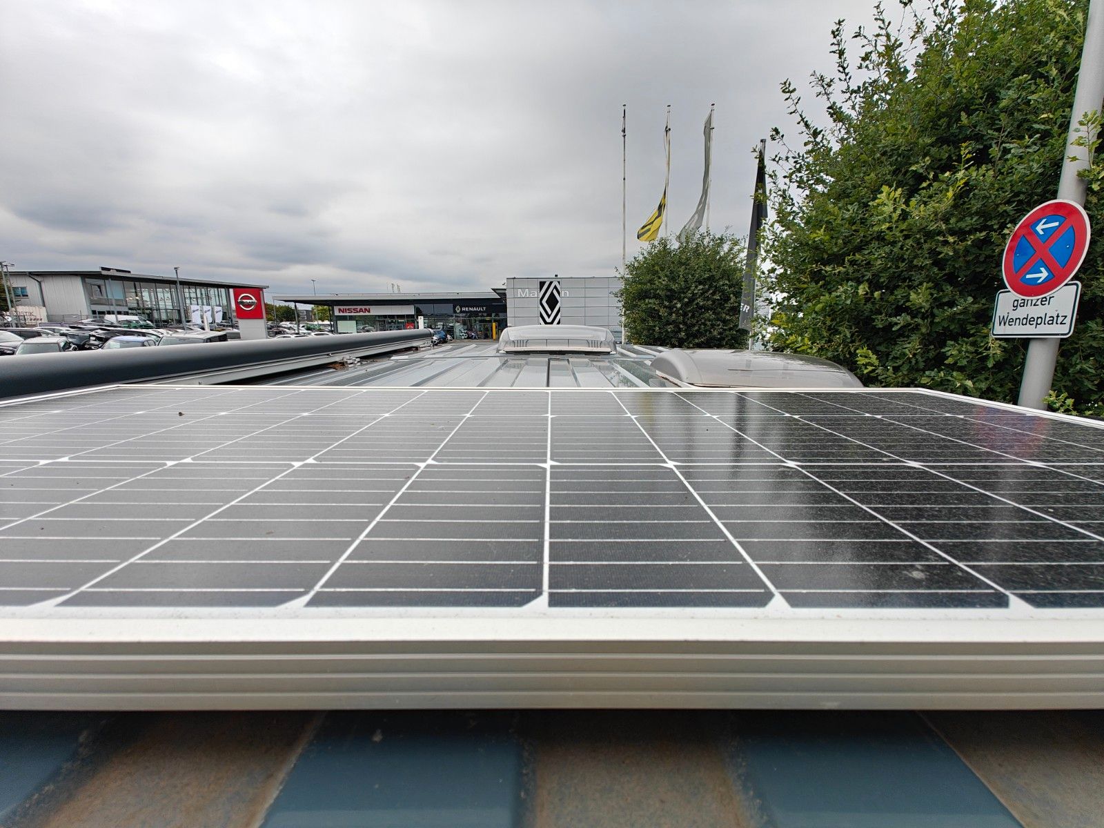 Fahrzeugabbildung Bürstner Campeo C 600 B66 - Lithium, Solar, AHK, Leder -