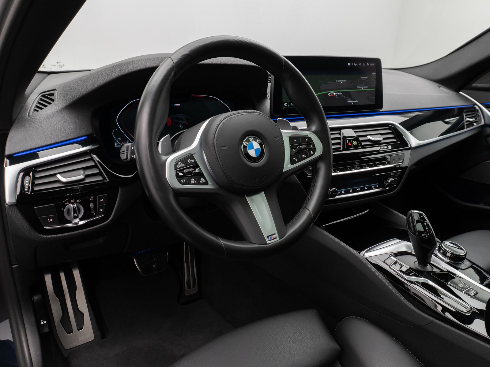 Fahrzeugabbildung BMW 540d xD M Sport Panoram Kamera Laser HUD DAB H/K