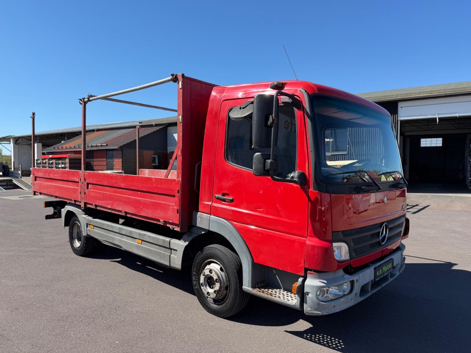 Mercedes-Benz Atego 815 lange Pritsche Gerüst