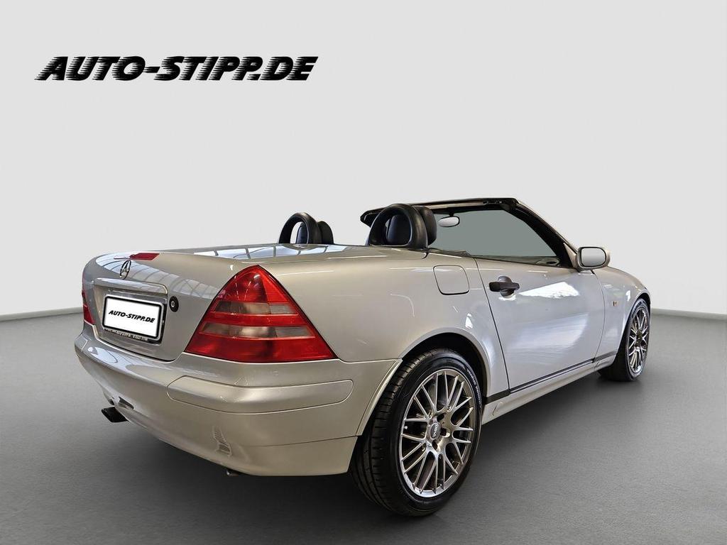 Mercedes-Benz SLK 230