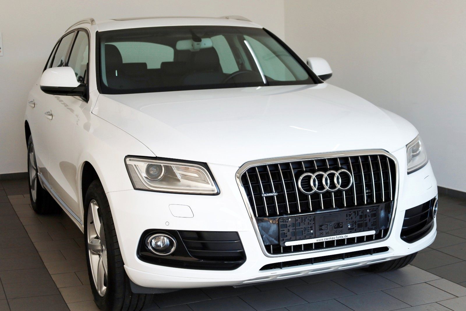 Fahrzeugabbildung Audi Q5 2.0 TDI quattro T.Leder,Navi,Xenon,Panorama