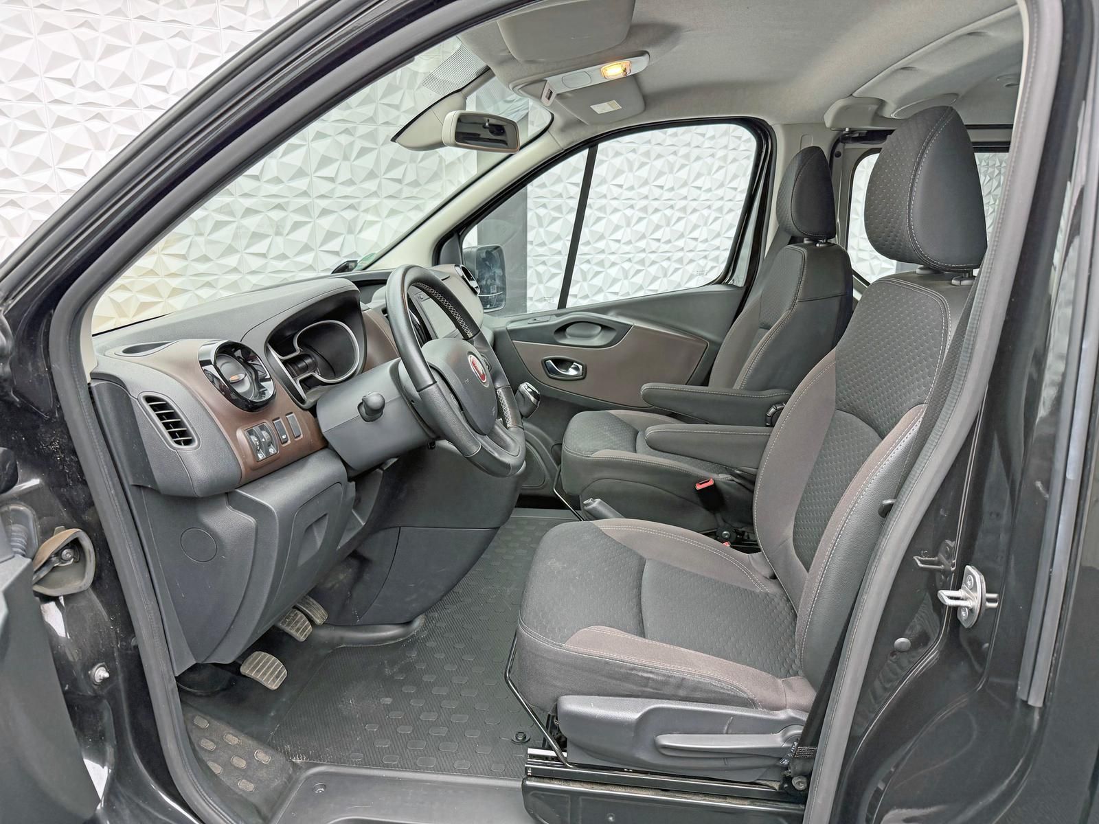 Fahrzeugabbildung Fiat *SELTEN*L2H1/DOKA/MIXTO/5-SITZER/AHK/RCAM/2xSTÜR