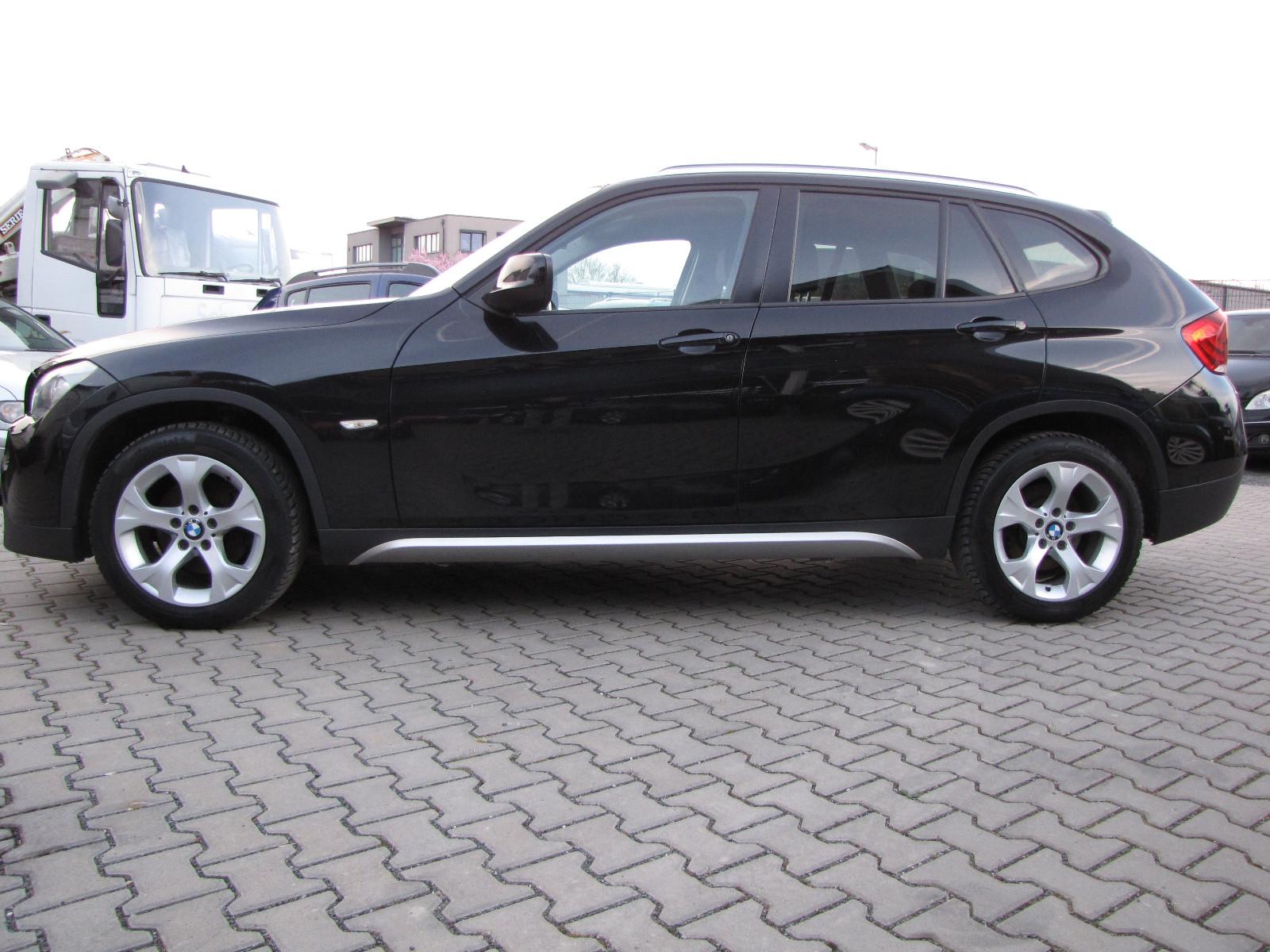 BMW X1 XDrive 4WD Lederlenkrad Bremse NEU Xenon