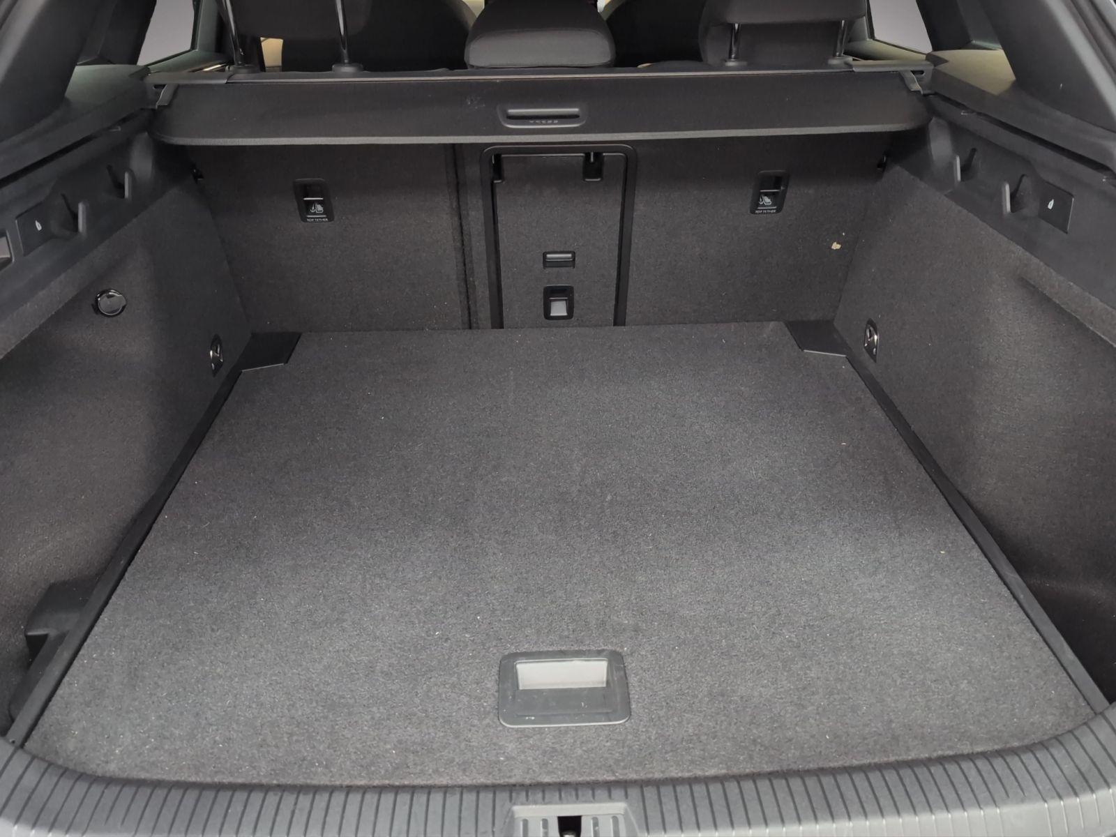 Volkswagen ID.7 Tourer Pro 82kWh/AHK/Matrix/360°/Wärmepumpe