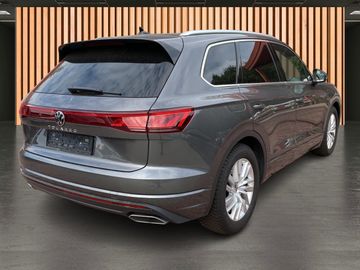 Volkswagen Touareg - 5