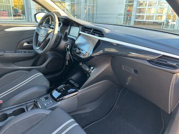 Fotografie 14 des Opel Corsa F 1.2 GS SHZ PDC AC Kamera