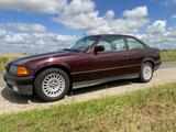 BMW E36 318iS Coupe  - BMW 3er Reihe: Coupe, E36