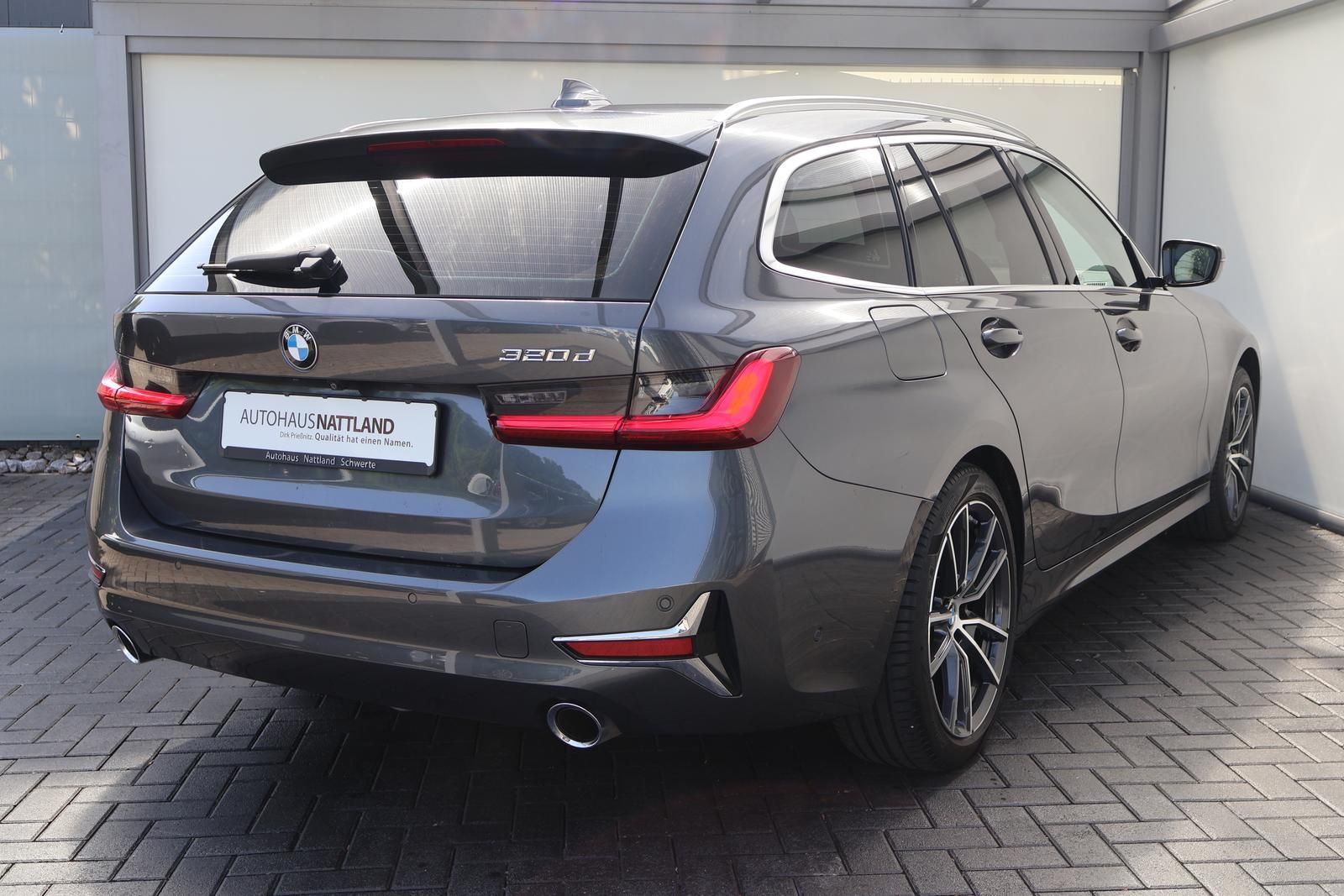 BMW 320 d Luxury Line 2.0 AHK LED RFK Pano CarPlay foto 9
