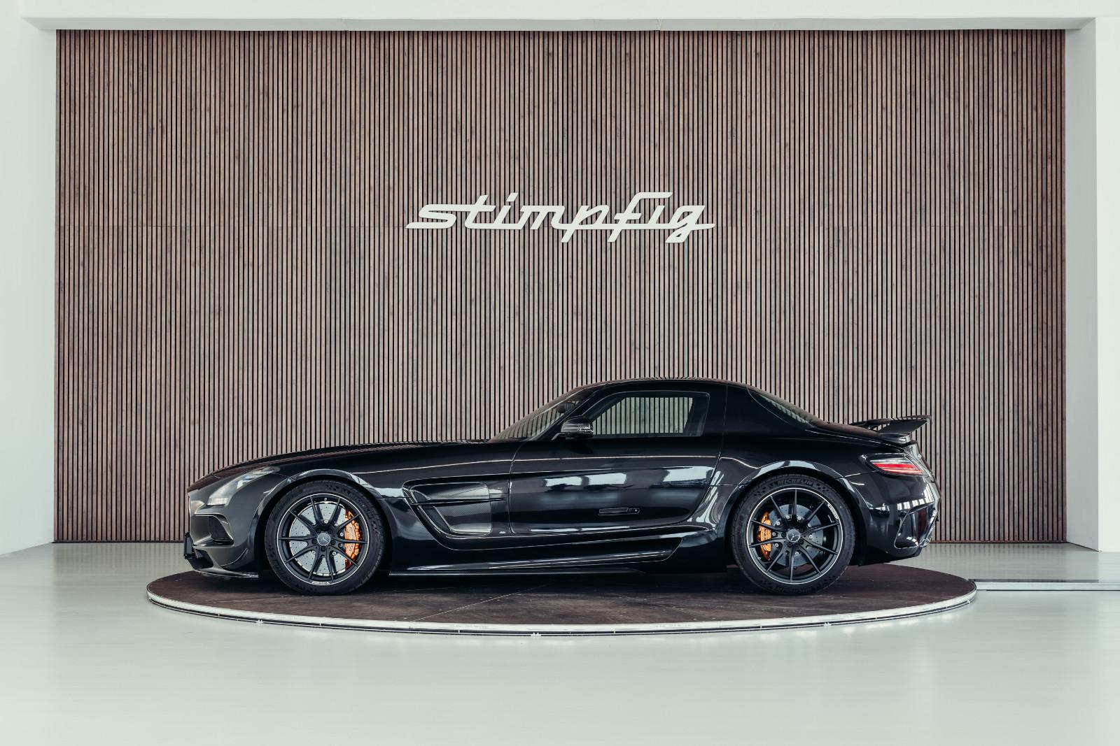 Mercedes-Benz SLS AMG Black Series, low mileage, Carbon