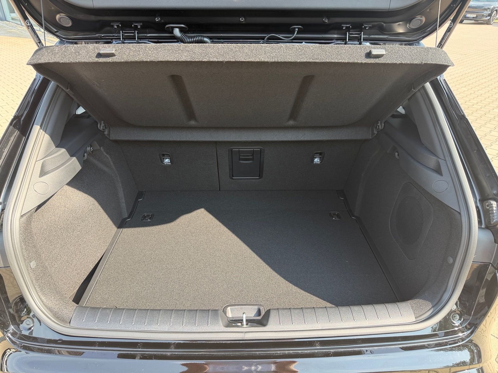 Fahrzeugabbildung Kia K4 1.6T 180 DCT GTL DWP+ SZ SD
