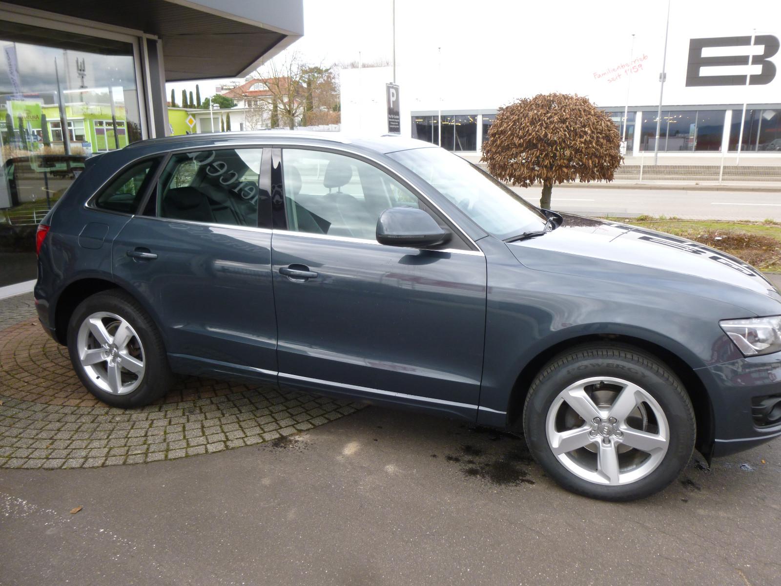 Audi Q5 quattro,Leder,Panodach,3 Zonen Klima,19 Zoll