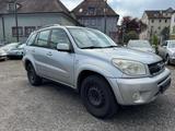 Toyota RAV 4 2.0-VVT-i 4x4 Special - Toyota aus 2004: Rav