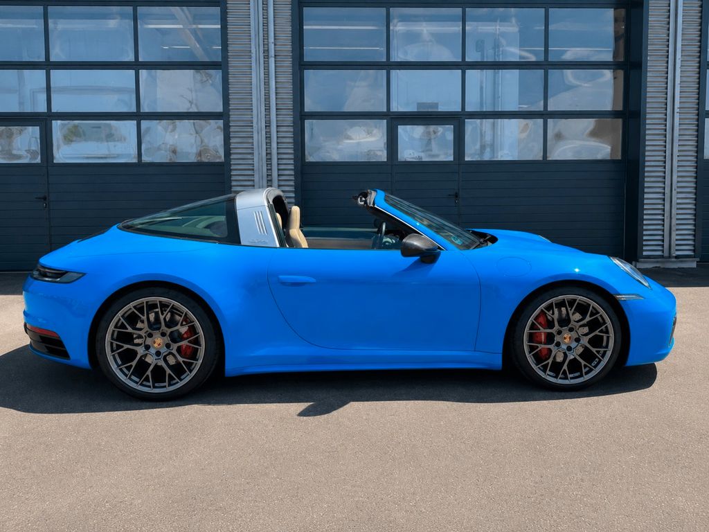 Porsche 992