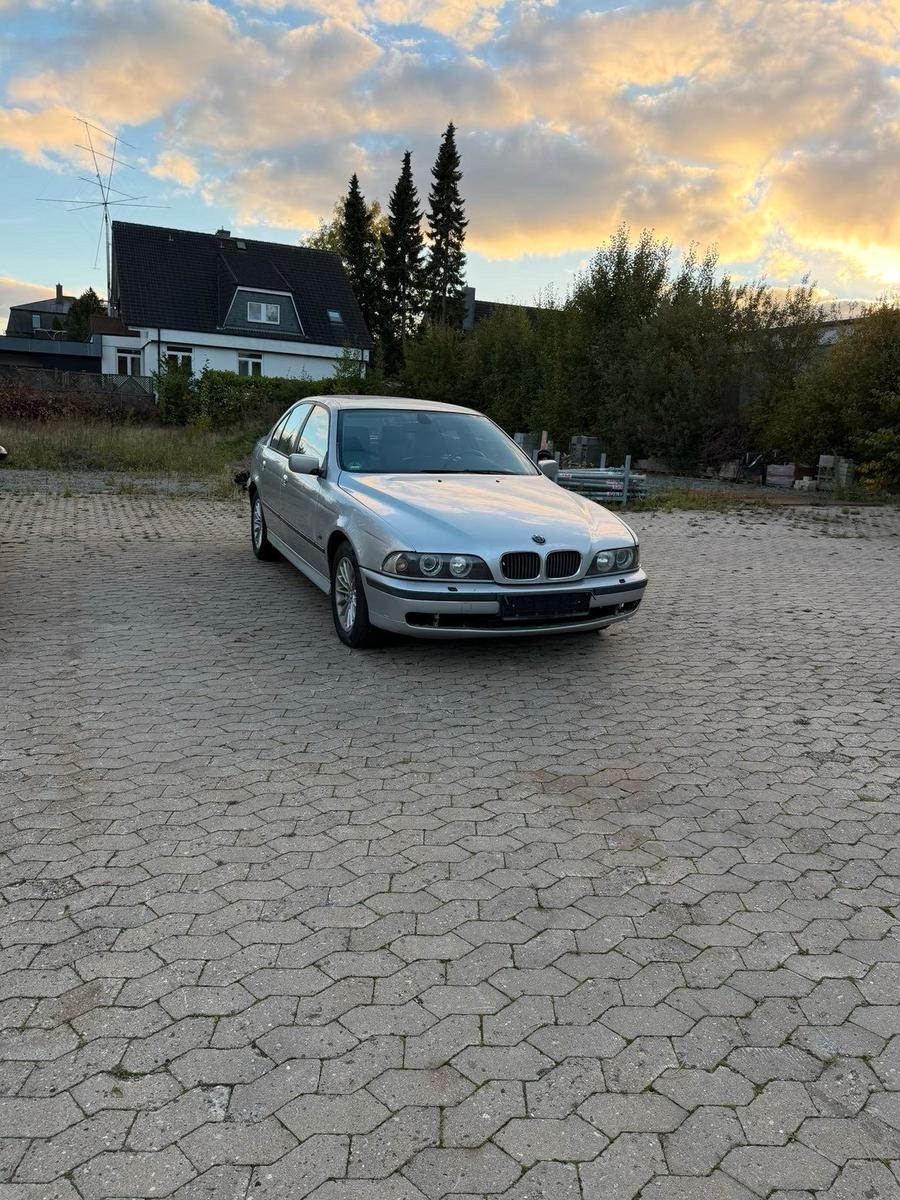 BMW 540