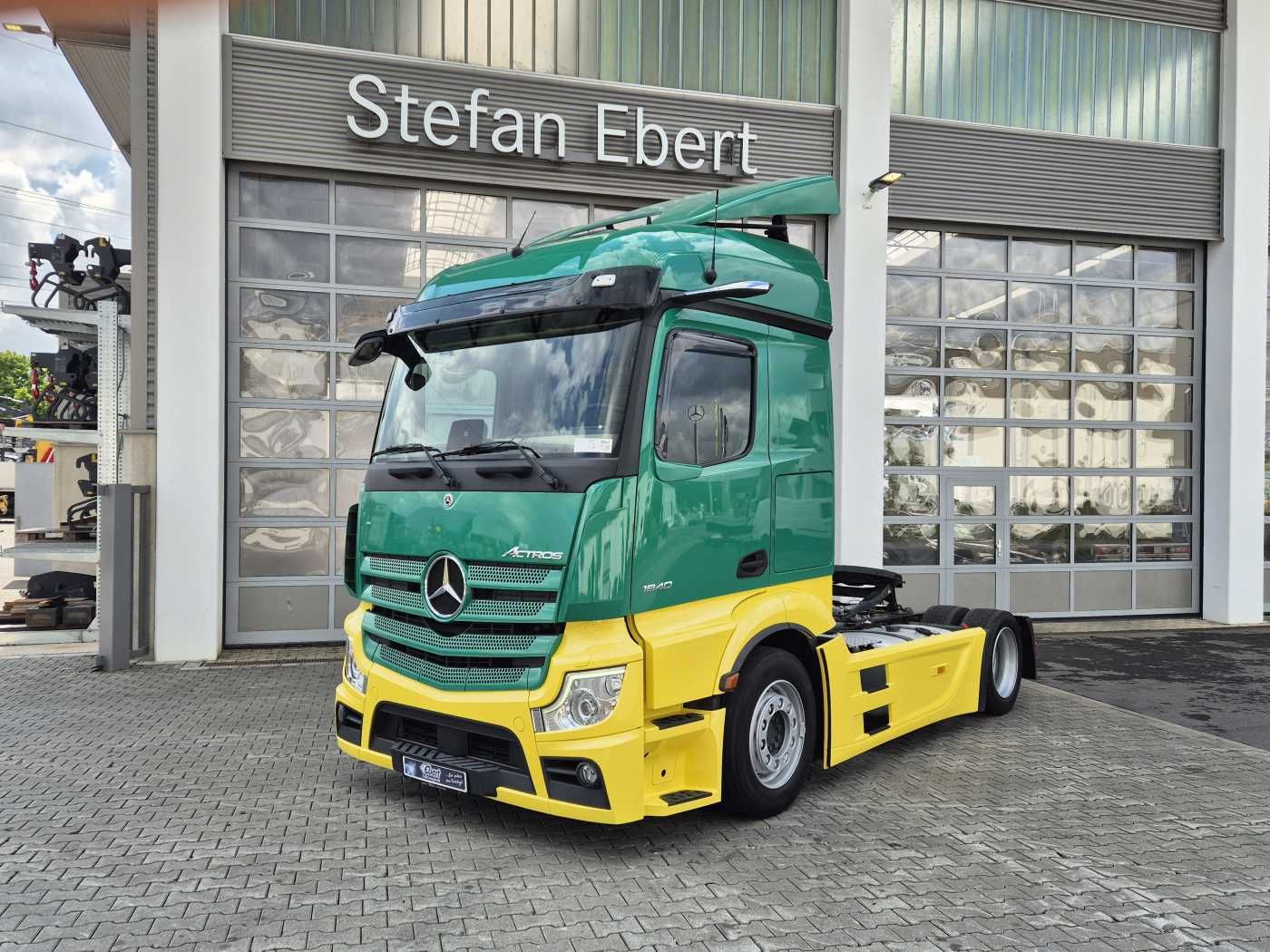 Fahrzeugabbildung Mercedes-Benz Actros 1840 LSnRL Retarder Hubsattelplatte Xenon