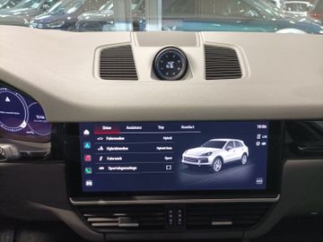 Porsche Cayenne - 11