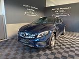 Mercedes-Benz GLA 180 AMG LINE-2.HAND-SZH-LED-SERVICE NEU - mit Benzin-Antrieb: Blau, Alcantara, Panorama-Dach