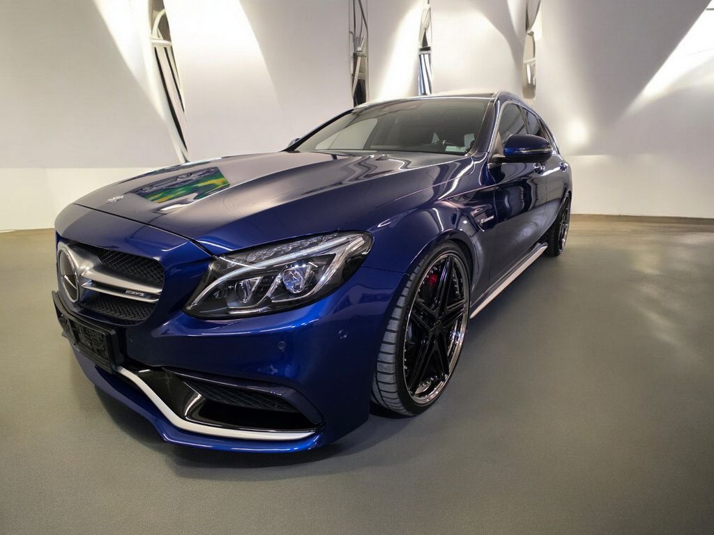 Mercedes-Benz C 63 AMG