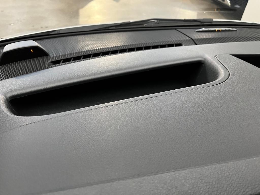 Fahrzeugabbildung Mercedes-Benz Vito 114 Mixto kompakt 4x4 5 Sitze SHZ PTS 2xST
