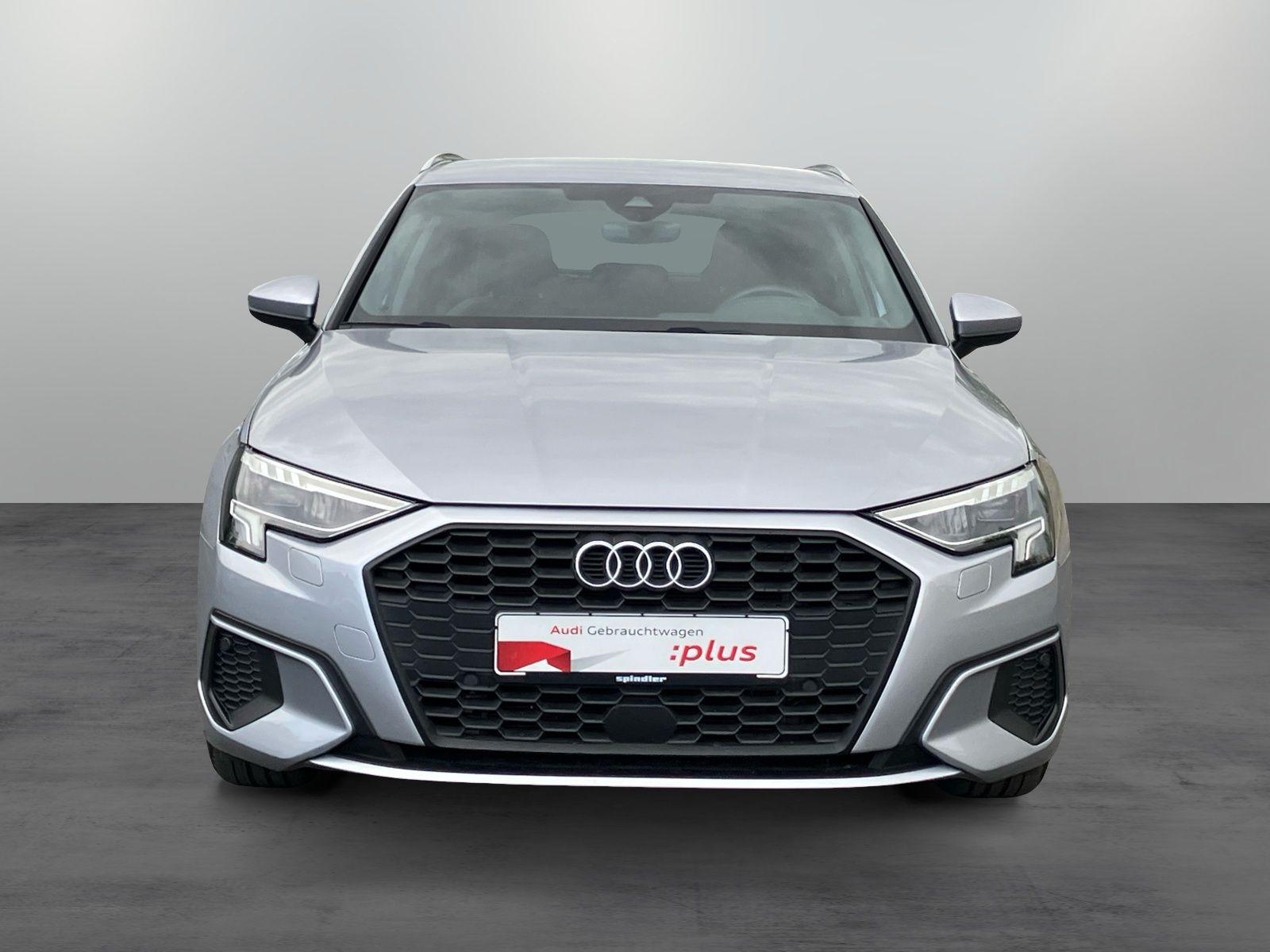 Audi A3 Sportback 40TFSIe S-tronic/ CarPlay, LED, ACC
