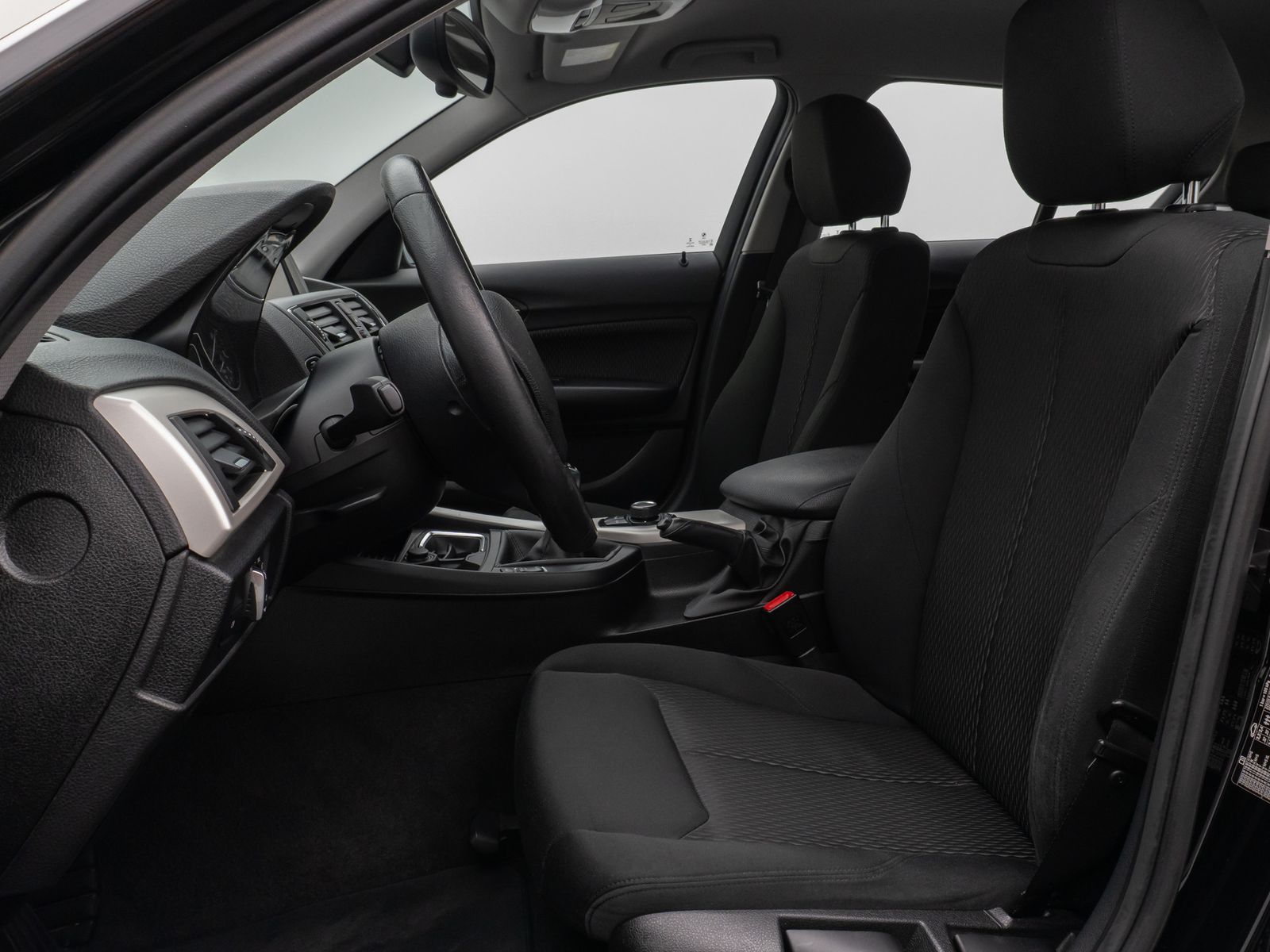 Fahrzeugabbildung BMW 118d Advantage PDChint Sitzhzg Geschwindigkeits