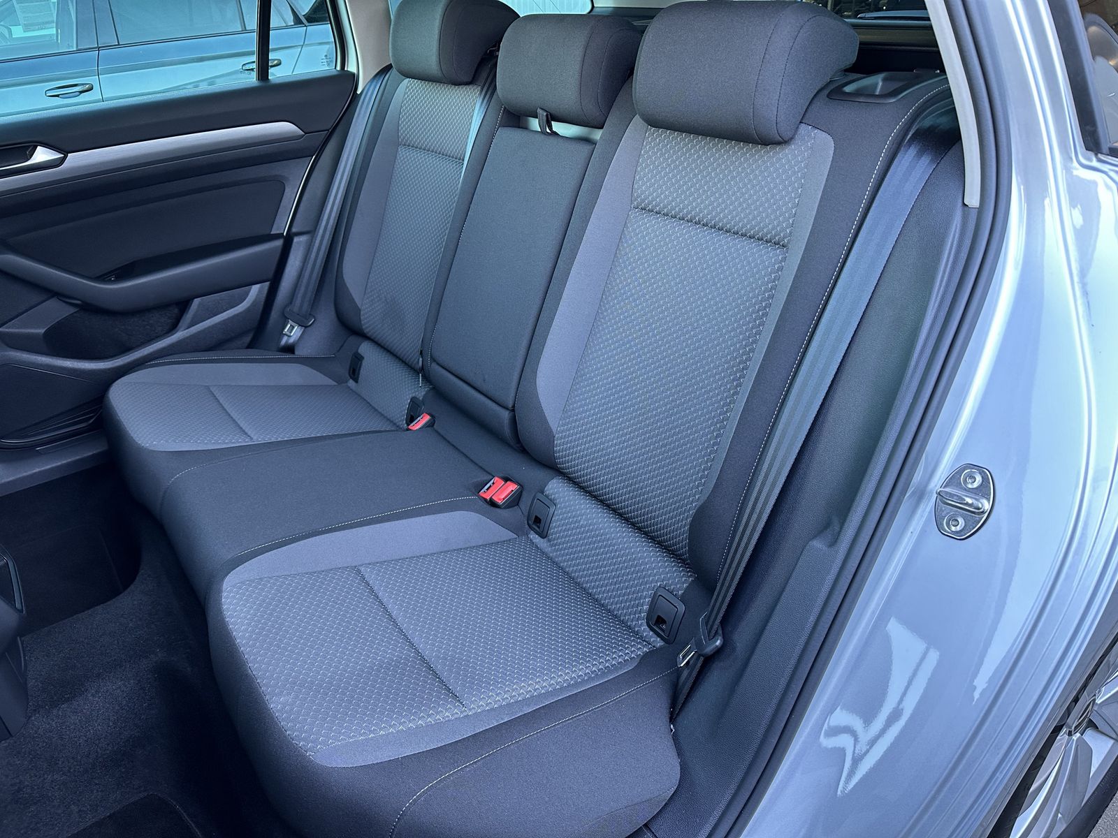 Fahrzeugabbildung Volkswagen Passat Variant 2.0 TDI Business NAV+LED+KAM+SHZ